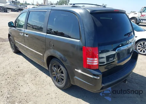 2008 Chrysler Town & Country Limited z USA, uszkodzony, nr VIN 2A8HR64X48R686847